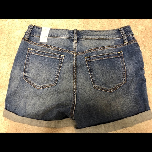 torrid Pants - NWT Jean Shorts torrid Pants - NWT Jean Shorts
